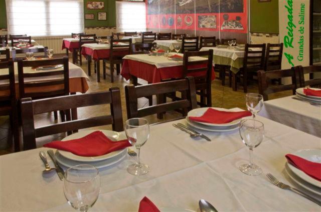 A Reigada Hotel Restaurante Grandas de Salime Kültér fotó