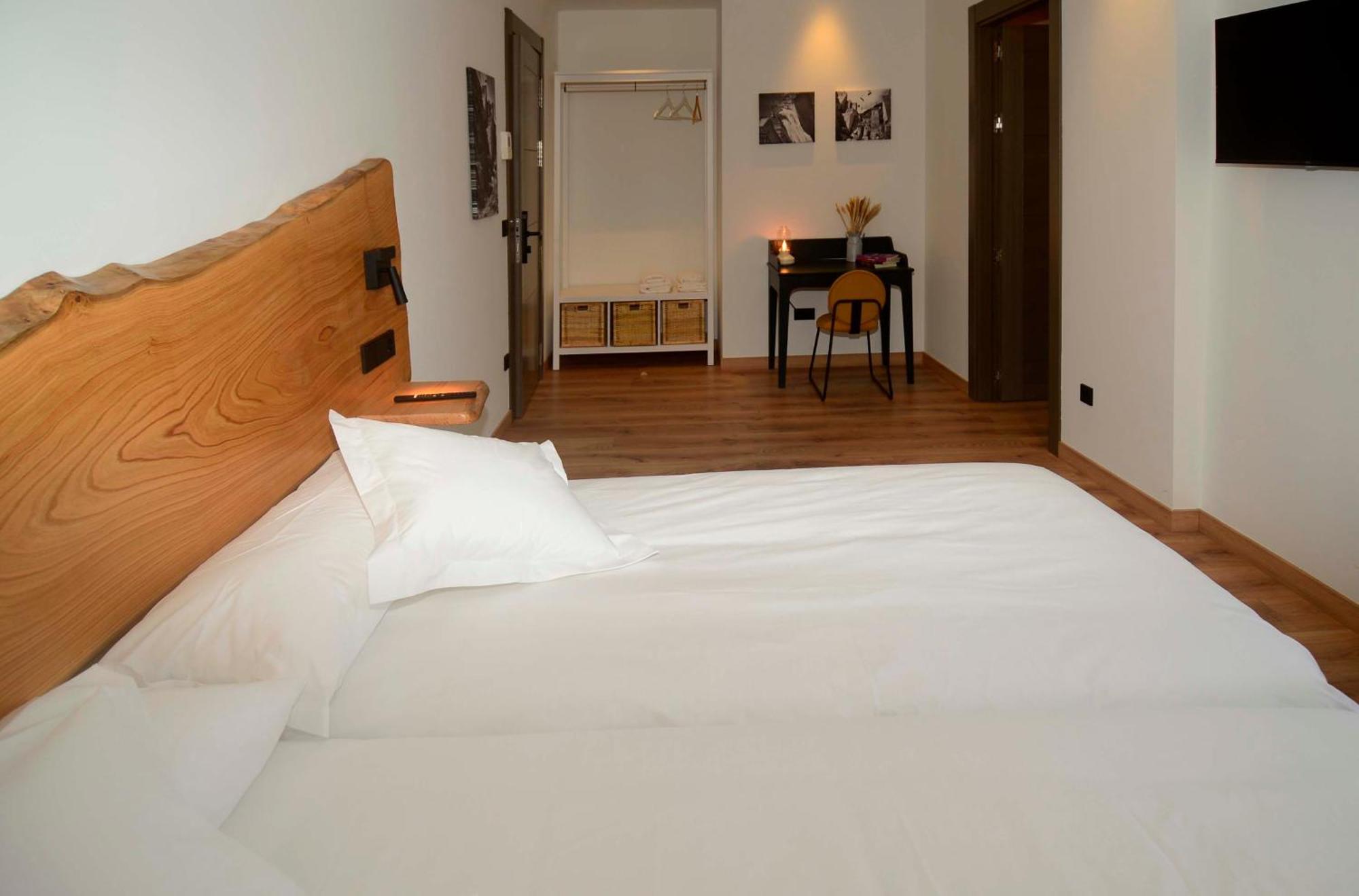 A Reigada Hotel Restaurante Grandas de Salime Kültér fotó