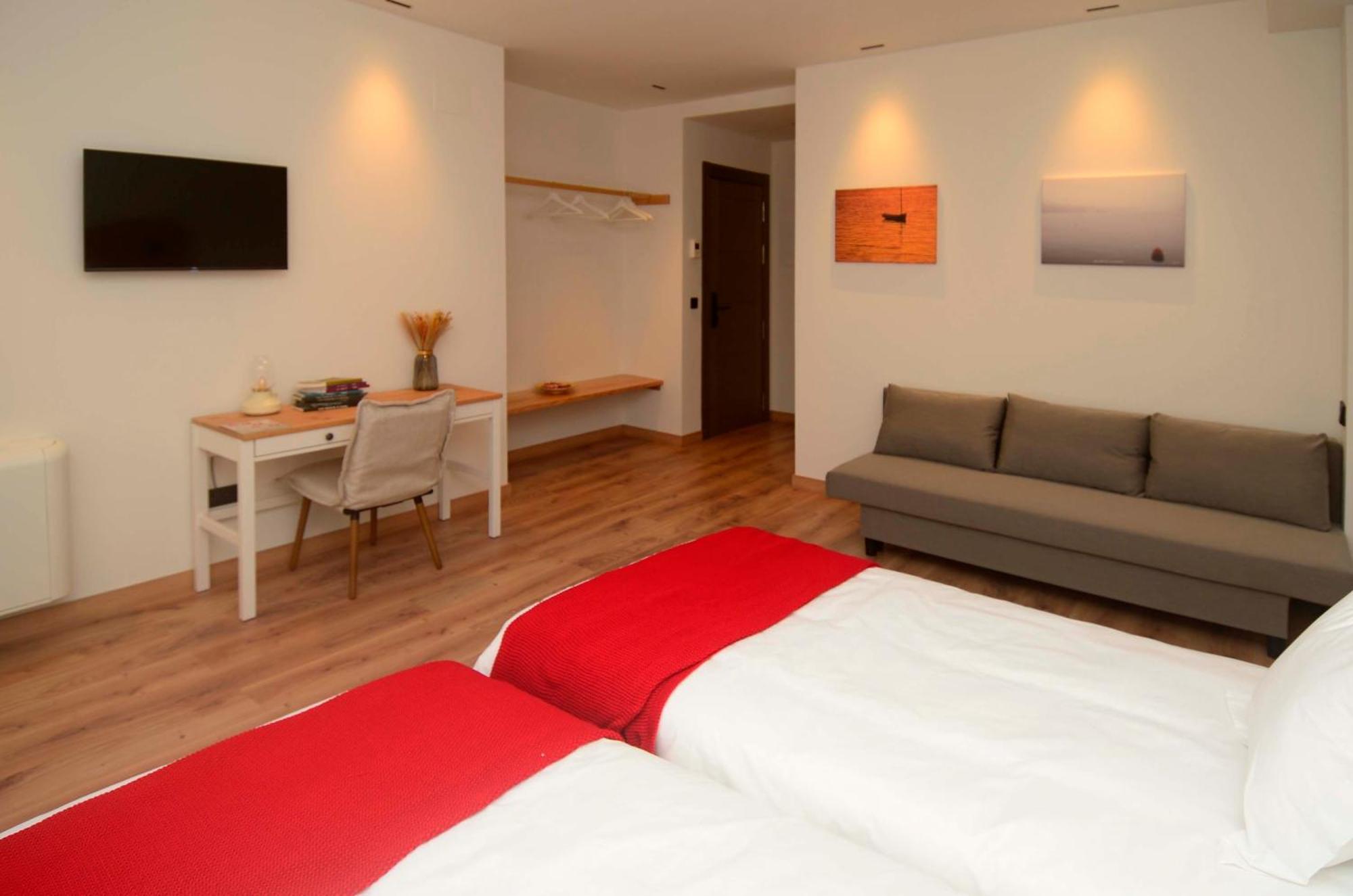 A Reigada Hotel Restaurante Grandas de Salime Kültér fotó