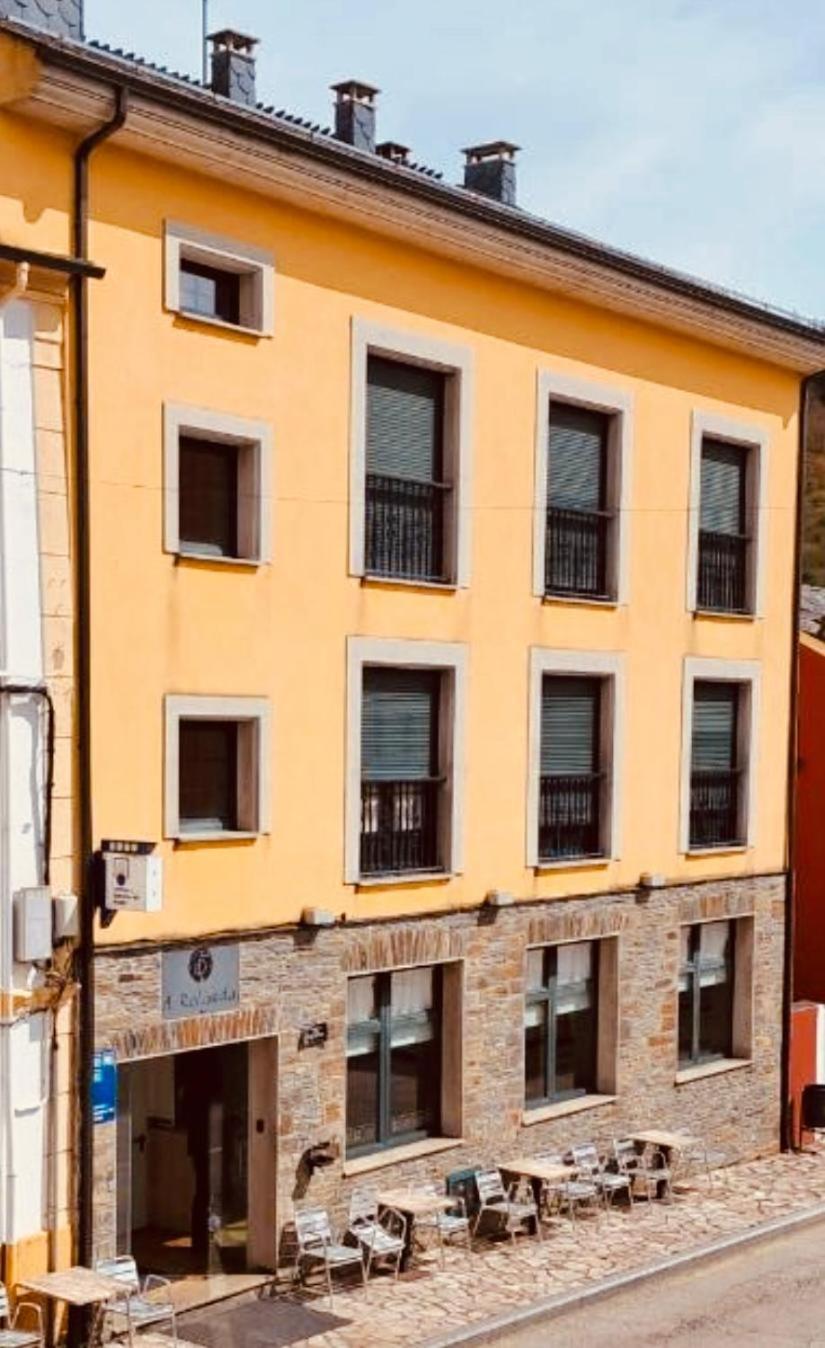 A Reigada Hotel Restaurante Grandas de Salime Kültér fotó